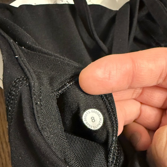 Lululemon Energy Bra Longline Black Size 8 - Picture 6 of 6